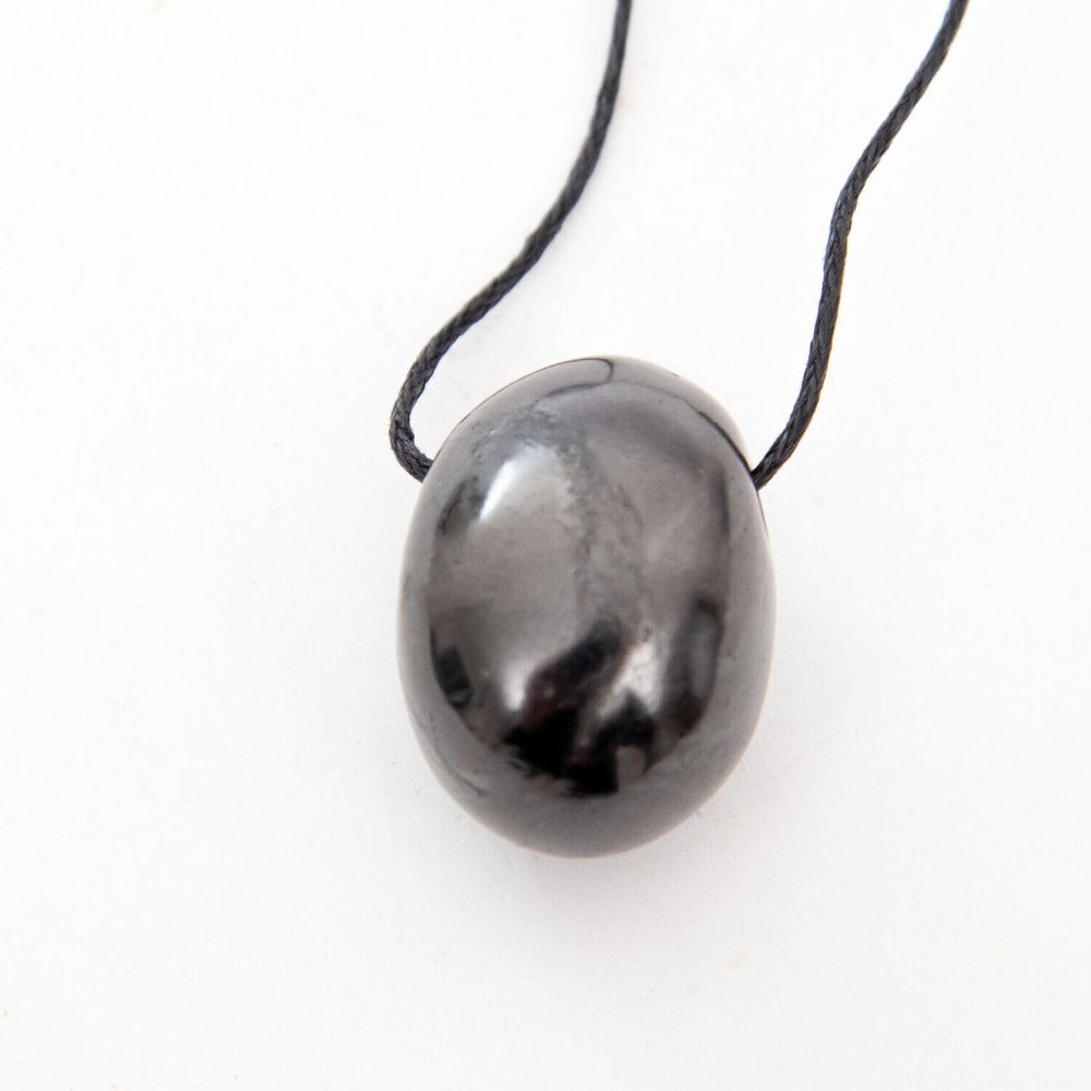 Elegant, authentic shungite drop stone pendant necklace from Karelia, Russia